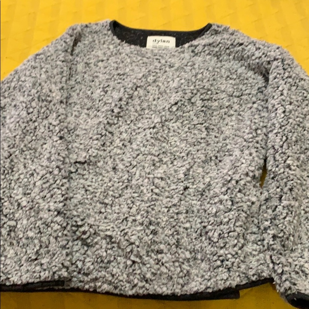 Dylan Pullover